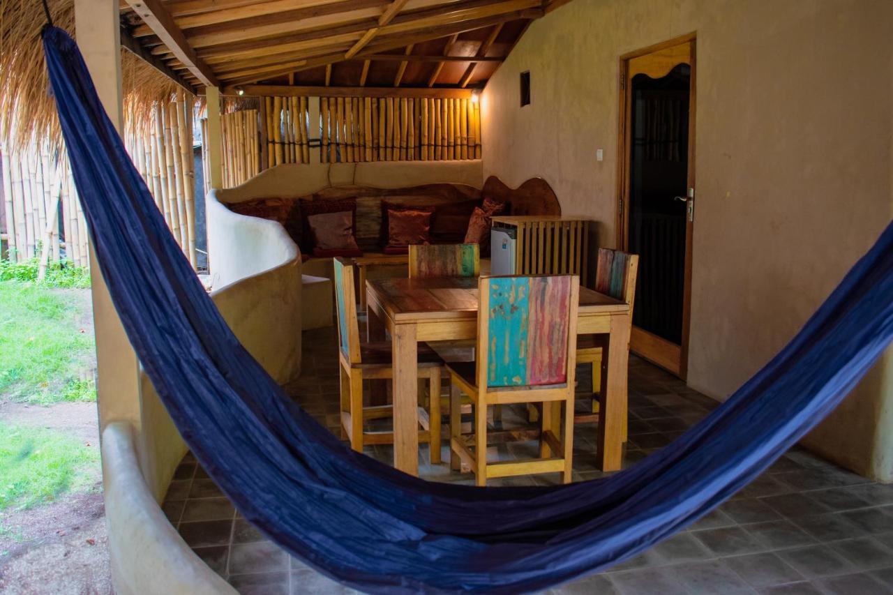 Jati Village, Party Hostel And Bungalows 吉利特拉旺安 外观 照片